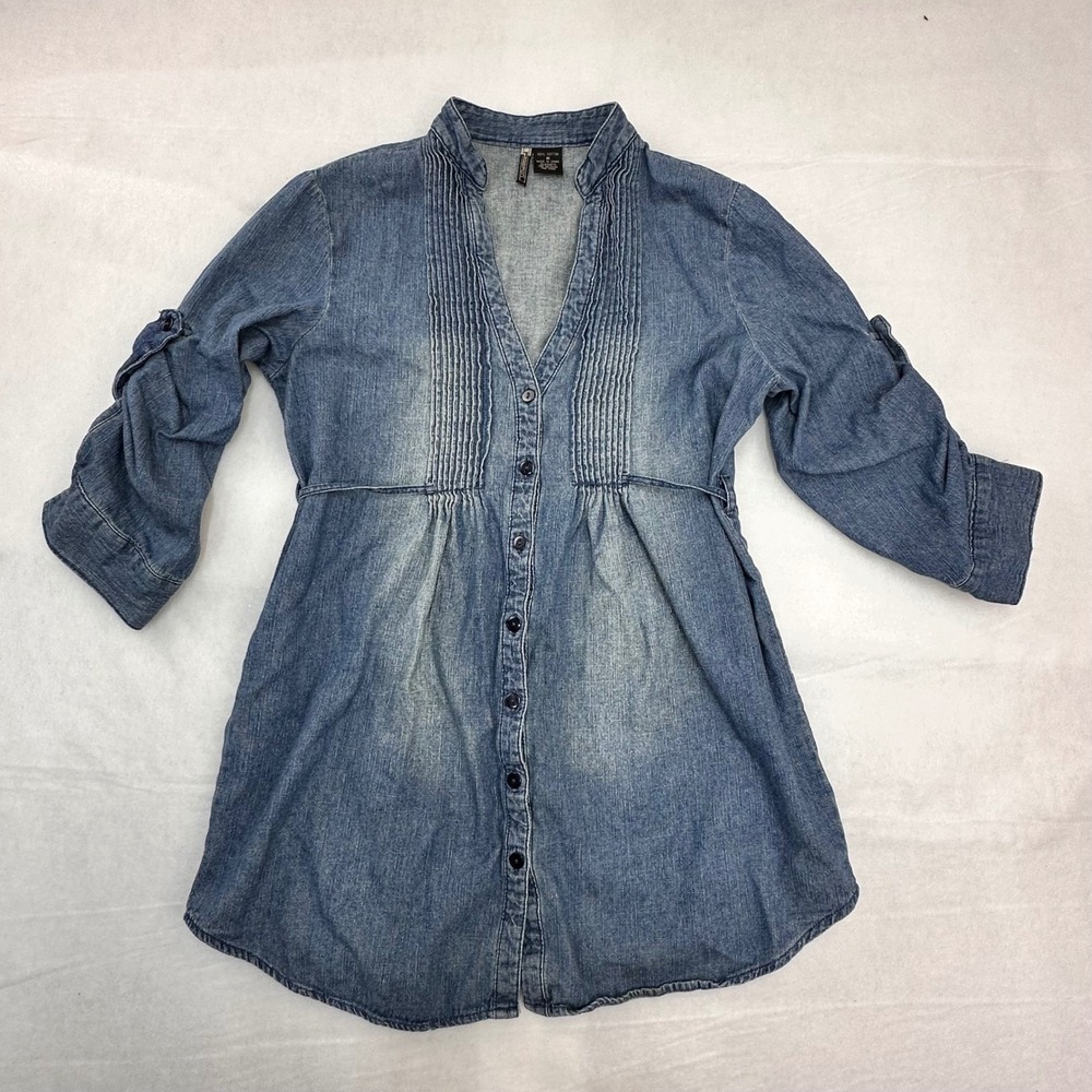 Passport Women Blue Denim Button Front Tunic Pleated V-neck Size Medium Cotton